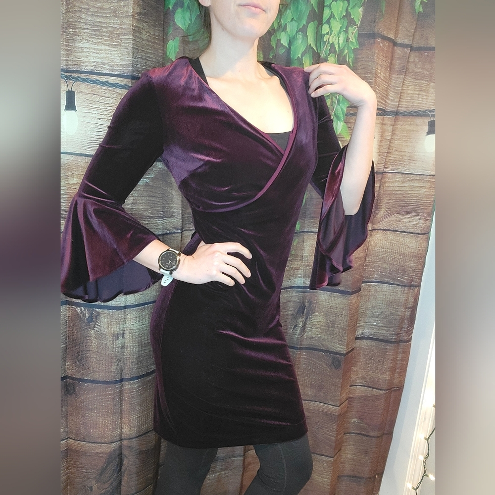 Elegant Velvet Dress in Deep Purple